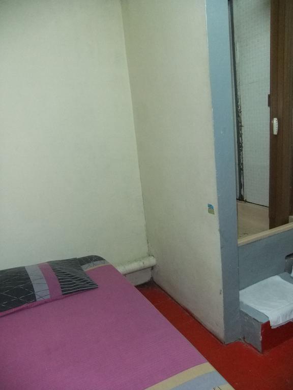 Hawaii Hostel Singapore Kamer foto